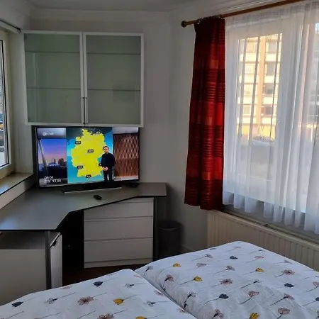 Apartmán Geraeumiges Und Modernes Tara Am Mit Parkplatz!