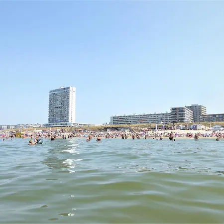 Geraeumiges Und Modernes Tara Am Mit Parkplatz! Apartmán