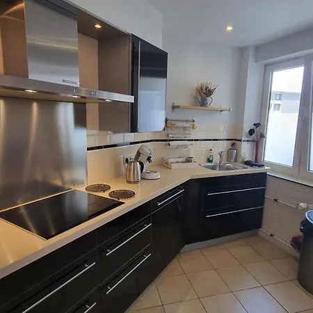 Geraeumiges Und Modernes Tara Am Mit Parkplatz! *