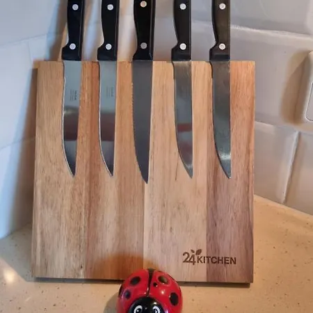 דירה Geraeumiges Und Modernes Tara Am Mit Parkplatz! *