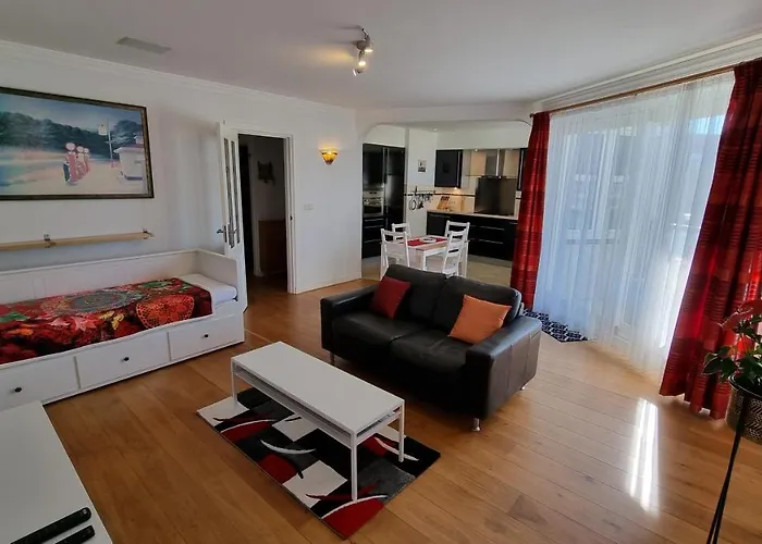 Geraeumiges Und Modernes Tara Am Mit Parkplatz! *