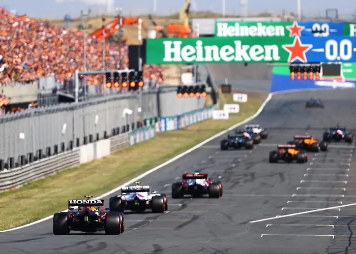 Geraeumiges Und Modernes Tara Am Mit Parkplatz! * Zandvoort
