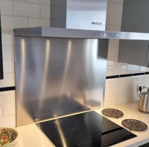 Geraeumiges Und Modernes Tara Am Mit Parkplatz! * Zandvoort