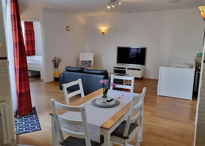 Geraeumiges Und Modernes Tara Am Mit Parkplatz! Appartamento *